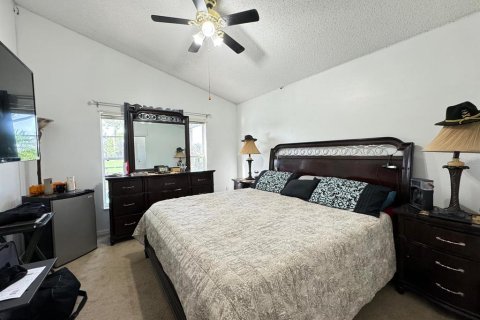 Casa en alquiler en Haines City, Florida, 3 dormitorios, 104.98 m2 № 1901319 - foto 16