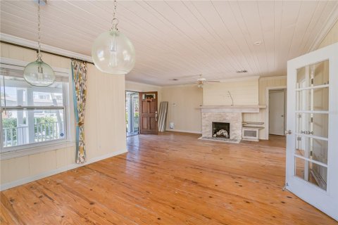House in Redington Beach, Florida 3 bedrooms, 175.12 sq.m. № 2135883 - photo 11