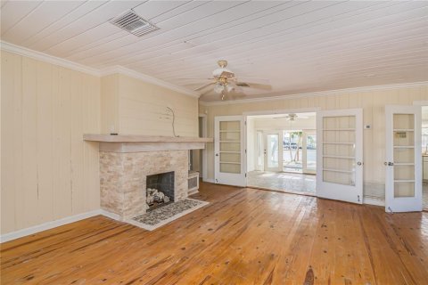 House in Redington Beach, Florida 3 bedrooms, 175.12 sq.m. № 2135883 - photo 15