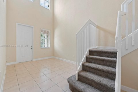 Townhouse in Homestead, Florida 3 bedrooms, 158.31 sq.m. № 1802628 - photo 4
