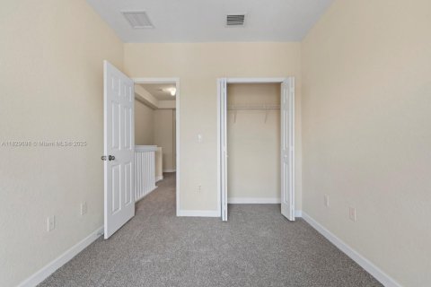 Townhouse in Homestead, Florida 3 bedrooms, 158.31 sq.m. № 1802628 - photo 20