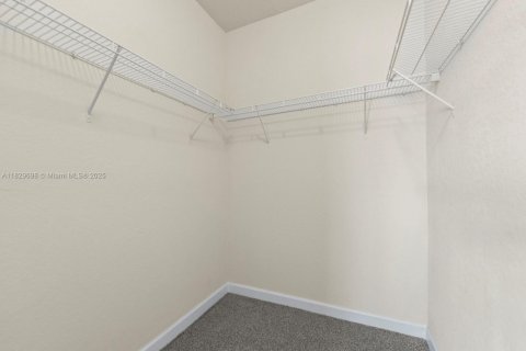 Townhouse in Homestead, Florida 3 bedrooms, 158.31 sq.m. № 1802628 - photo 27