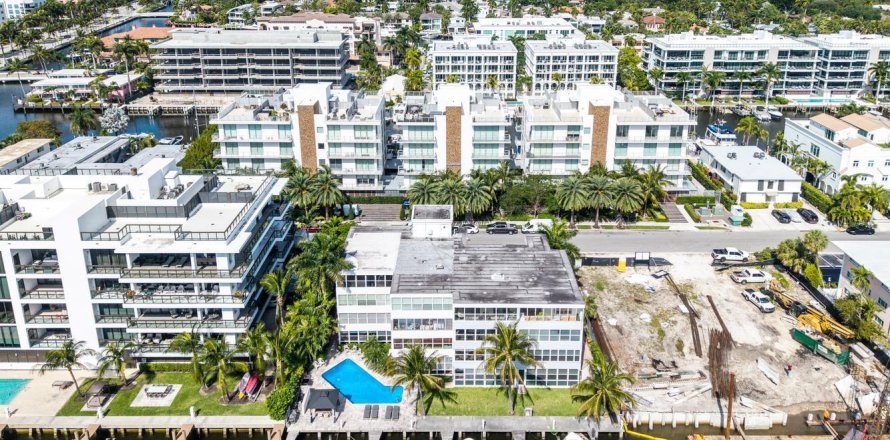Condominio en Fort Lauderdale, Florida, 2 dormitorios № 2190902