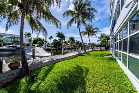 Condominio en venta en Fort Lauderdale, Florida, 2 dormitorios, 78.04 m2 № 2190902 - foto 21