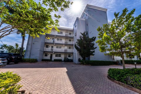 Condominio en venta en Fort Lauderdale, Florida, 2 dormitorios, 78.04 m2 № 2190902 - foto 29