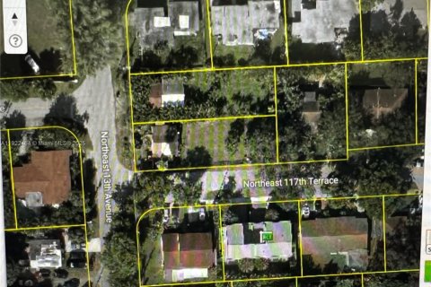 Land in Miami, Florida № 1977006 - photo 2