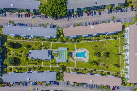 Copropriété à louer à Bradenton, Floride: 2 chambres, 78.04 m2 № 2408237 - photo 15