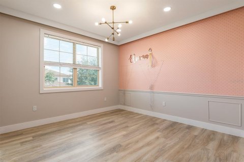 House in Orlando, Florida 4 bedrooms, 357.49 sq.m. № 1884570 - photo 26