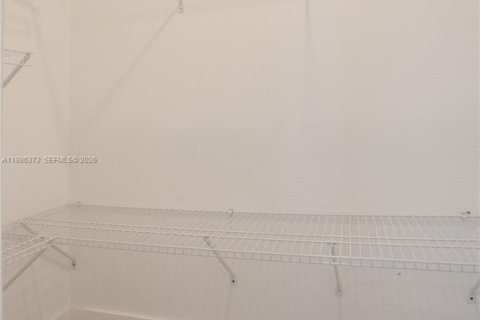 Adosado en alquiler en Homestead, Florida, 4 dormitorios, 163.23 m2 № 2049112 - foto 30