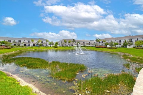 Adosado en alquiler en Homestead, Florida, 4 dormitorios, 163.23 m2 № 2049112 - foto 13