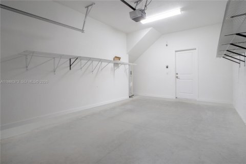 Adosado en alquiler en Homestead, Florida, 4 dormitorios, 163.23 m2 № 2049112 - foto 12