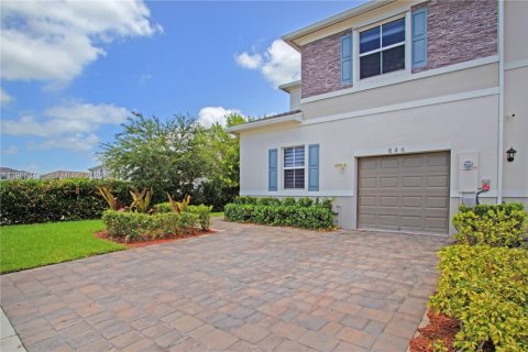 Adosado en alquiler en Homestead, Florida, 4 dormitorios, 163.23 m2 № 2049112 - foto 9