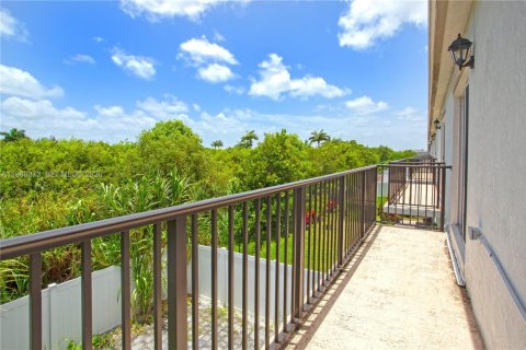 Adosado en alquiler en Homestead, Florida, 4 dormitorios, 163.23 m2 № 2049112 - foto 25