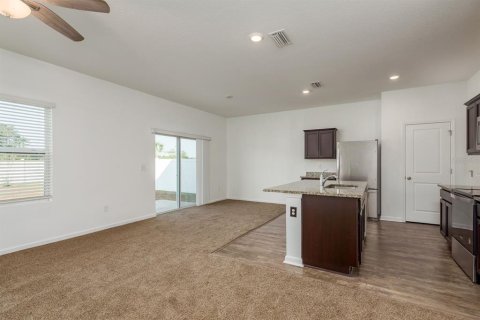 Villa ou maison à vendre à Zephyrhills, Floride: 3 chambres, 169.64 m2 № 1677642 - photo 7