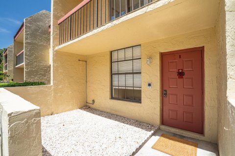 Touwnhouse à vendre à Deerfield Beach, Floride: 2 chambres, 99.41 m2 № 2251163 - photo 3
