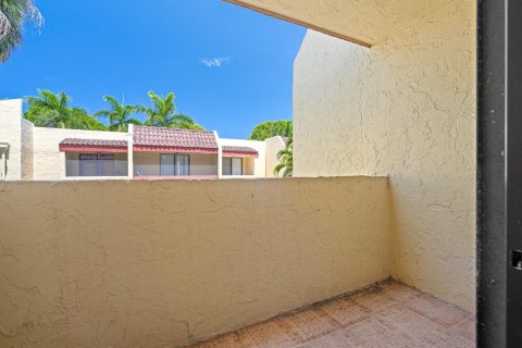 Touwnhouse à vendre à Deerfield Beach, Floride: 2 chambres, 99.41 m2 № 2251163 - photo 29
