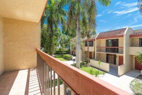 Touwnhouse à vendre à Deerfield Beach, Floride: 2 chambres, 99.41 m2 № 2251163 - photo 10
