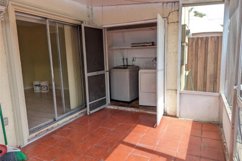 Townhouse in Davie, Florida 3 bedrooms, 130.06 sq.m. № 2181596 - photo 7