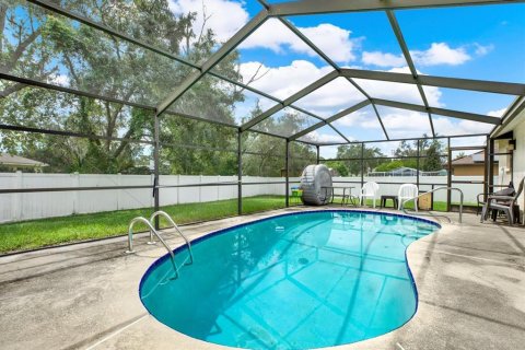 Villa ou maison à vendre à Spring Hill, Floride: 3 chambres, 116.96 m2 № 2355761 - photo 2