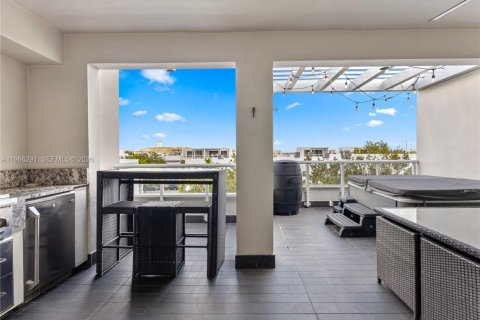 Touwnhouse à vendre à Doral, Floride: 3 chambres, 204.38 m2 № 2043660 - photo 28