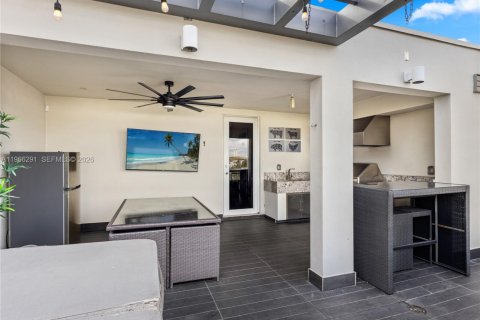 Touwnhouse à vendre à Doral, Floride: 3 chambres, 204.38 m2 № 2043660 - photo 30