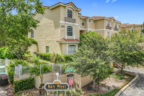Condominio en alquiler en Altamonte Springs, Florida, 2 dormitorios, 114.27 m2 № 1879609 - foto 4