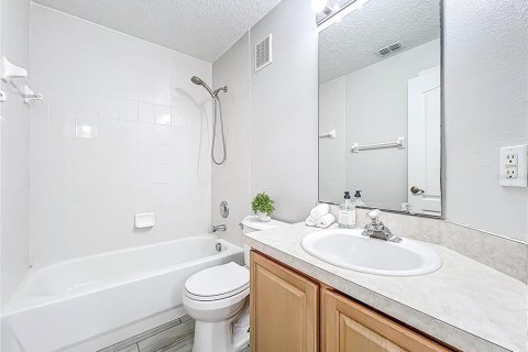 Condominio en alquiler en Altamonte Springs, Florida, 2 dormitorios, 114.27 m2 № 1879609 - foto 24