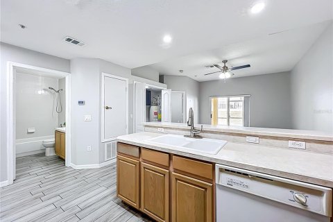Condominio en alquiler en Altamonte Springs, Florida, 2 dormitorios, 114.27 m2 № 1879609 - foto 11