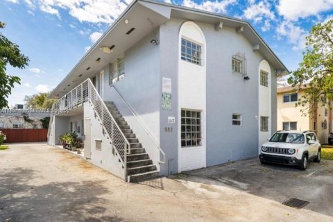 Дом в Майами, Флорида 2 спальни, 78.04м2 № 2034780