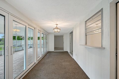 Villa ou maison à vendre à Sarasota, Floride: 2 chambres, 97.36 m2 № 2408332 - photo 15