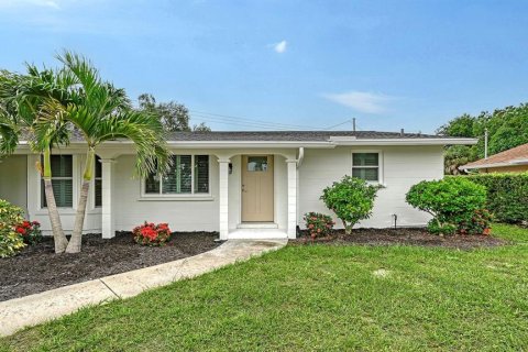 Villa ou maison à Sarasota, Floride 2 chambres, 97.36 m2 № 2408332