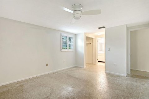 Villa ou maison à vendre à Sarasota, Floride: 2 chambres, 97.36 m2 № 2408332 - photo 23