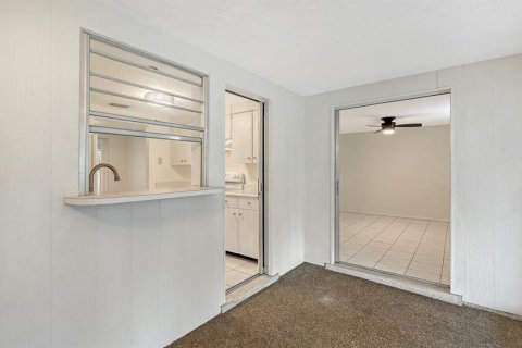 Villa ou maison à vendre à Sarasota, Floride: 2 chambres, 97.36 m2 № 2408332 - photo 17