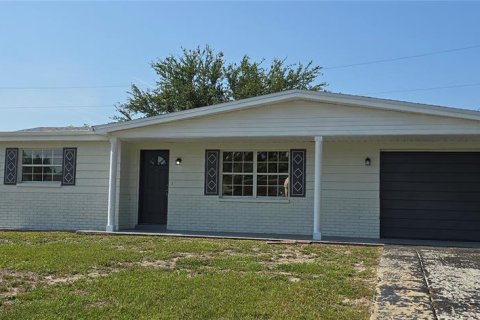 Casa en Holiday, Florida 2 dormitorios, 116.03 m2 № 2226675