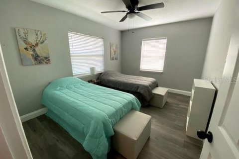 Casa en alquiler en Saint Petersburg, Florida, 3 dormitorios, 109.25 m2 № 1898701 - foto 11