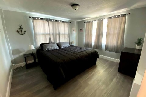 Casa en alquiler en Saint Petersburg, Florida, 3 dormitorios, 109.25 m2 № 1898701 - foto 6