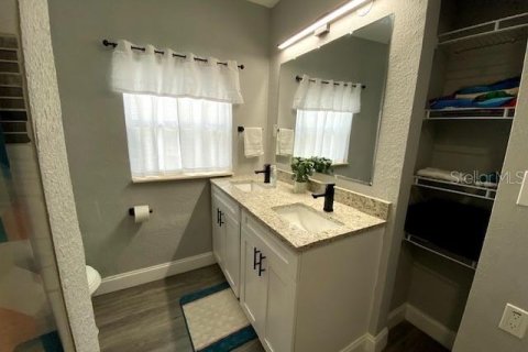 Casa en alquiler en Saint Petersburg, Florida, 3 dormitorios, 109.25 m2 № 1898701 - foto 7