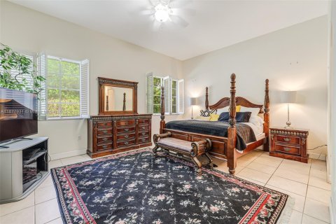 Villa ou maison à vendre à Palmetto Bay, Floride: 5 chambres, 303.51 m2 № 1927620 - photo 20
