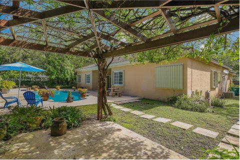 Villa ou maison à vendre à Palmetto Bay, Floride: 5 chambres, 303.51 m2 № 1927620 - photo 9