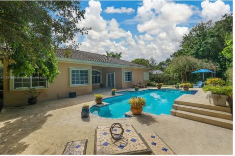 Villa ou maison à vendre à Palmetto Bay, Floride: 5 chambres, 303.51 m2 № 1927620 - photo 6