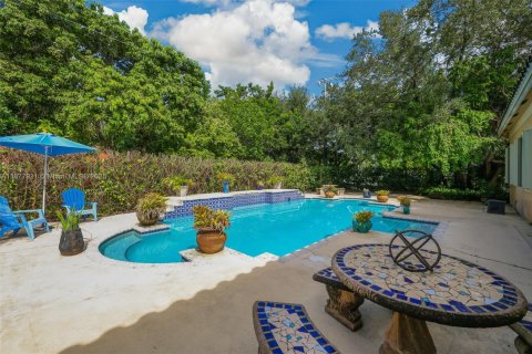 Villa ou maison à vendre à Palmetto Bay, Floride: 5 chambres, 303.51 m2 № 1927620 - photo 7