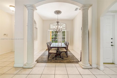 Villa ou maison à vendre à Palmetto Bay, Floride: 5 chambres, 303.51 m2 № 1927620 - photo 13