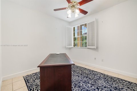 Villa ou maison à vendre à Palmetto Bay, Floride: 5 chambres, 303.51 m2 № 1927620 - photo 30