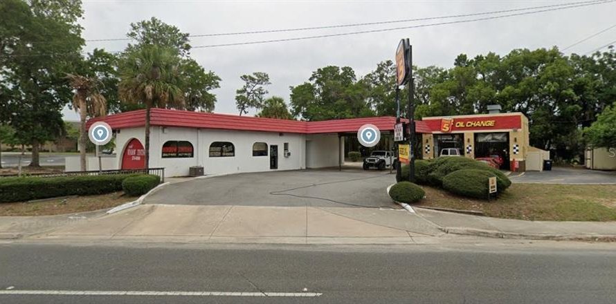 Commercial property in Ocala, Florida 382.2 sq.m. № 2109662