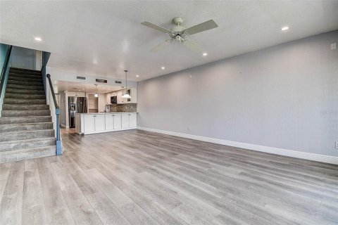 Adosado en venta en Seminole, Florida, 3 dormitorios, 206.99 m2 № 1824109 - foto 17