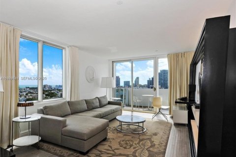 Condominio en venta en Miami Beach, Florida, 1 dormitorio, 65.03 m2 № 1988551 - foto 3