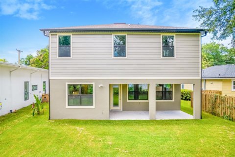 Villa ou maison à vendre à Tampa, Floride: 2 chambres, 188.59 m2 № 1770156 - photo 8