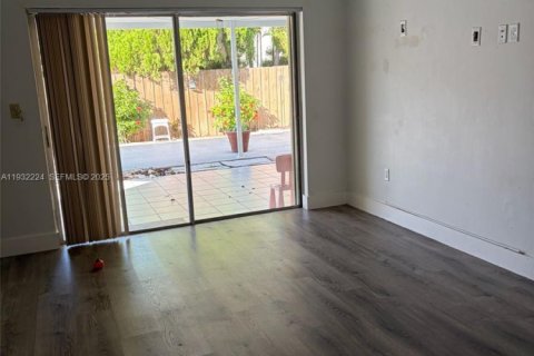 Copropriété à vendre à Miami, Floride: 3 chambres, 133.69 m2 № 1990679 - photo 5