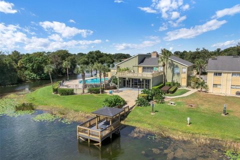 Condo in Altamonte Springs, Florida, 2 bedrooms  № 2278001 - photo 26