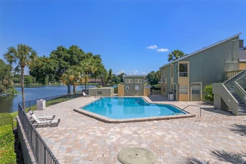 Condo in Altamonte Springs, Florida, 2 bedrooms  № 2278001 - photo 23